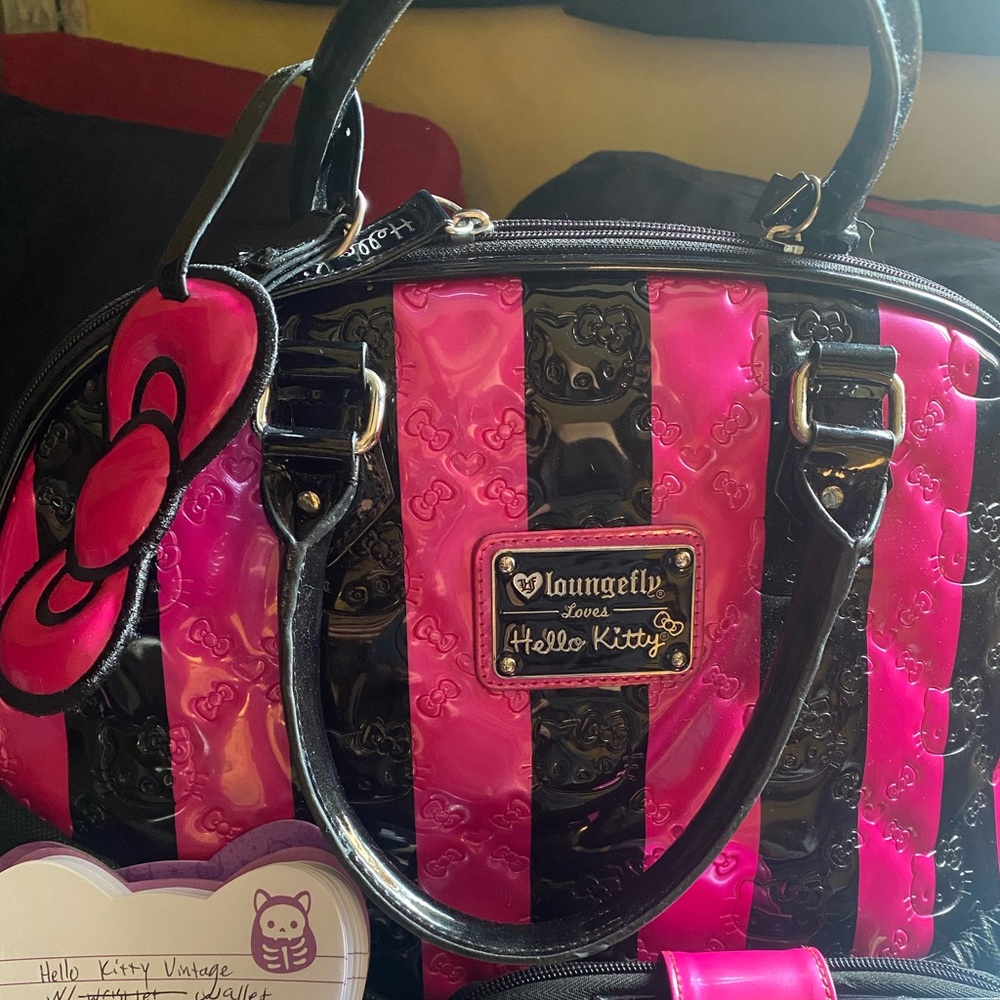 Loungefly Hello Kitty Vintage Hand Bag